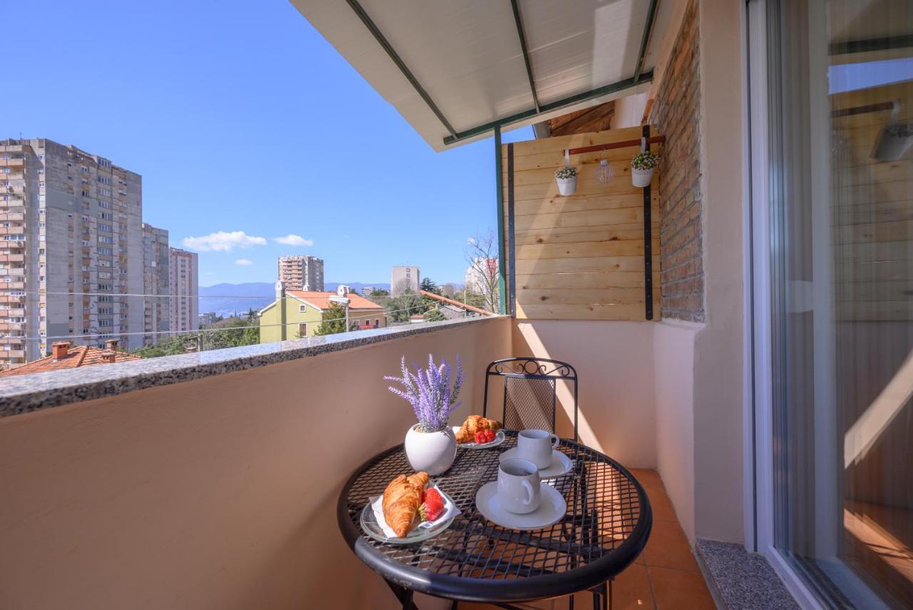 Apartment Terrazzo Рийека Екстериор снимка
